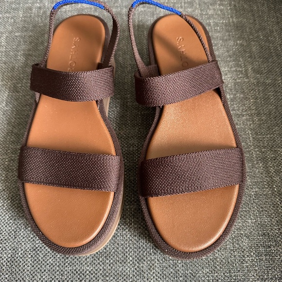 Rothy's Shoes - Rothy’s The Lightweight Wedge Sandal. Size 8.